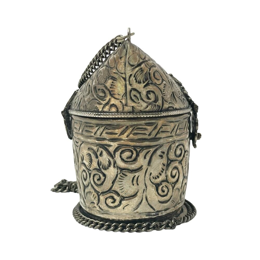 Vintage Metal Pillow Purse - Picture 6 of 15